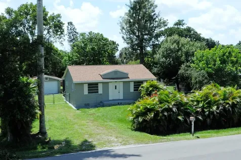 2038 Earl Road Fort Myers FL 33901