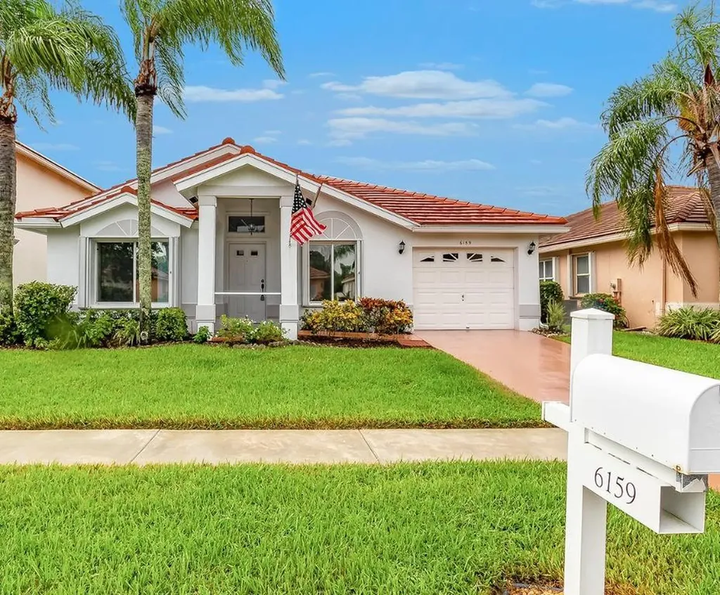 6159 Harbour Greens Drive Lake Worth FL 33467