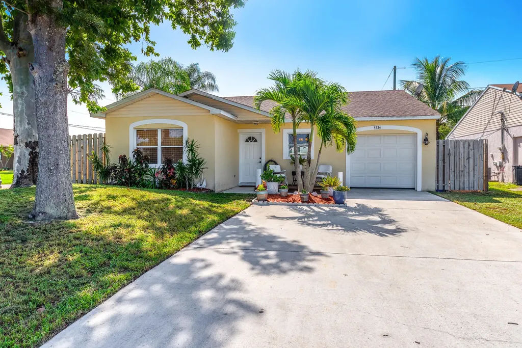 5734 SE Mitzi Lane Stuart FL 34997