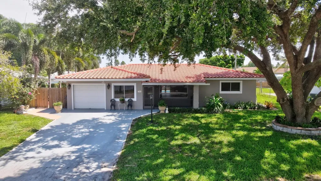 5950 Lake Osborne Drive Lake Worth FL 33461