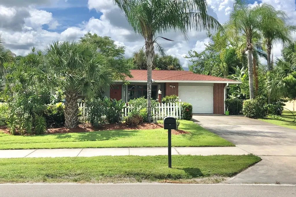 2886 SW Savona Boulevard Port St Lucie FL 34953