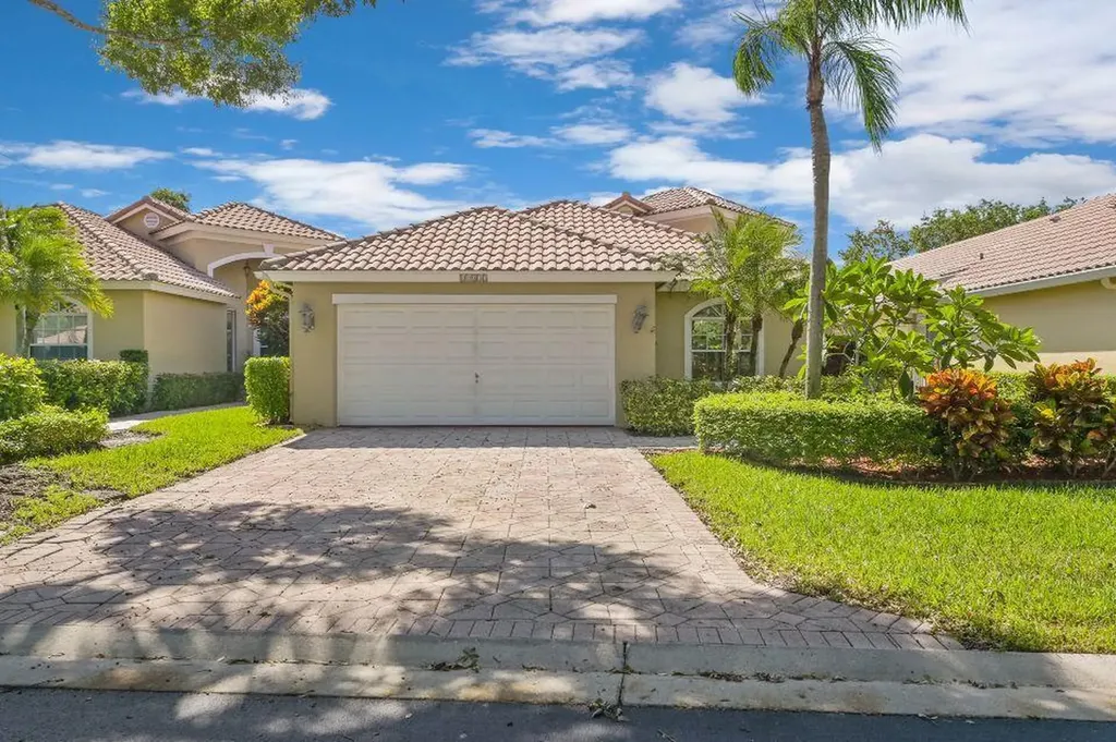 11077 Indian Lake Circle Boynton Beach FL 33437