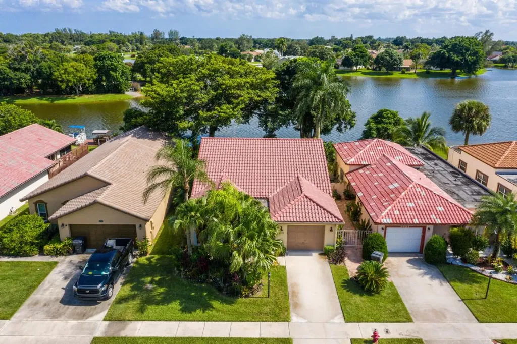 8409 Bonita Isle Drive Lake Worth FL 33467