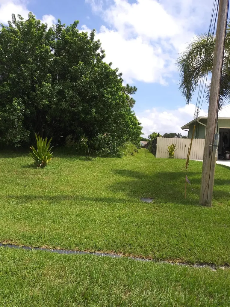105 SW Gettysburg Drive Port St Lucie FL 34953