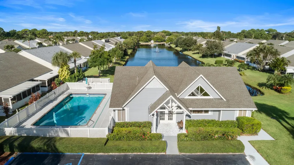 2646 SE Tropical East Circle Port St Lucie FL 34952