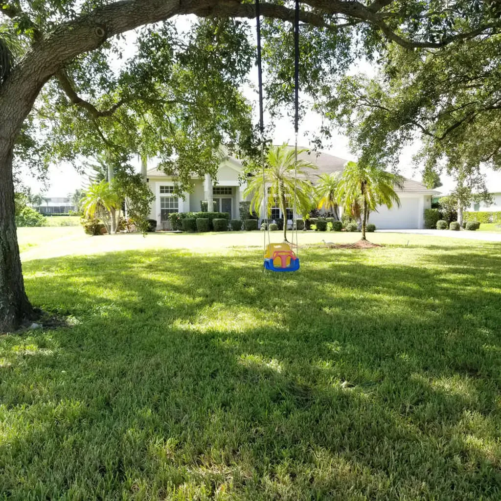 2604 SW River Shore Drive Port St Lucie FL 34984