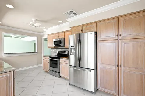 9066 SE Harbor Island Way Hobe Sound FL 33455