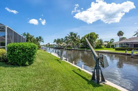 9066 SE Harbor Island Way Hobe Sound FL 33455