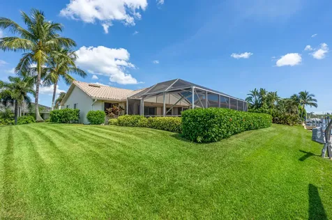 9066 SE Harbor Island Way Hobe Sound FL 33455