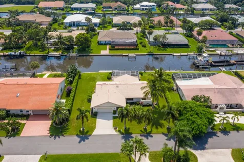 9066 SE Harbor Island Way Hobe Sound FL 33455