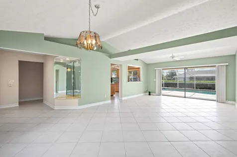 9066 SE Harbor Island Way Hobe Sound FL 33455