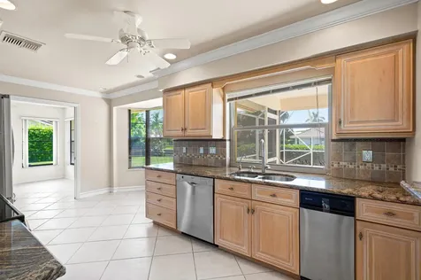 9066 SE Harbor Island Way Hobe Sound FL 33455