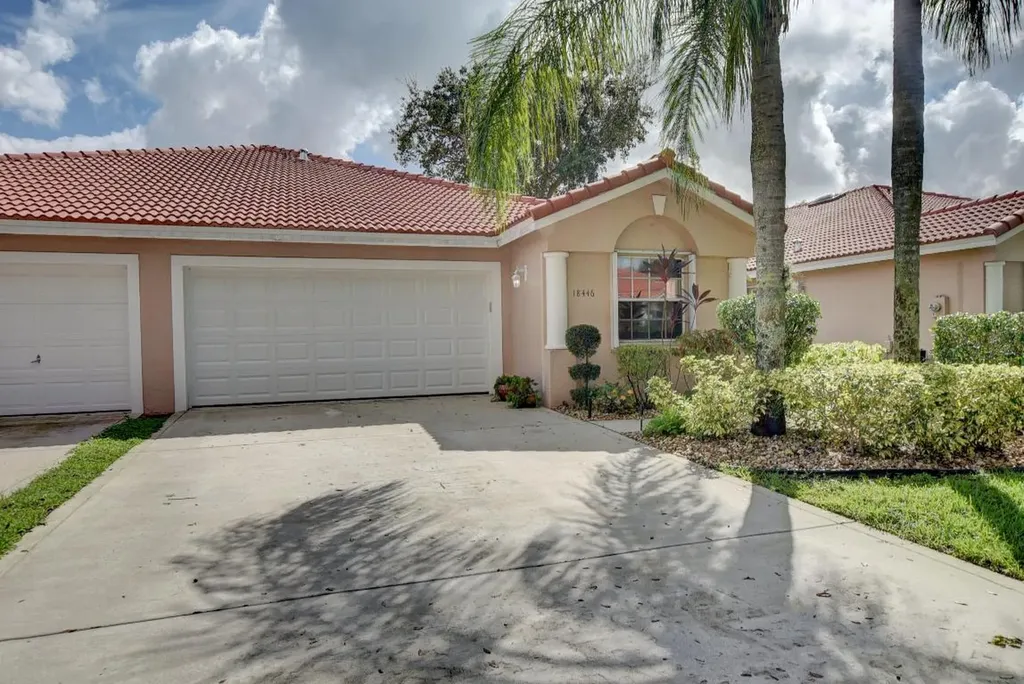 18446 Via Di Sorrento Boca Raton FL 33496