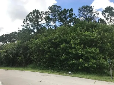2385 SW Naomi Avenue Port St Lucie FL 34953