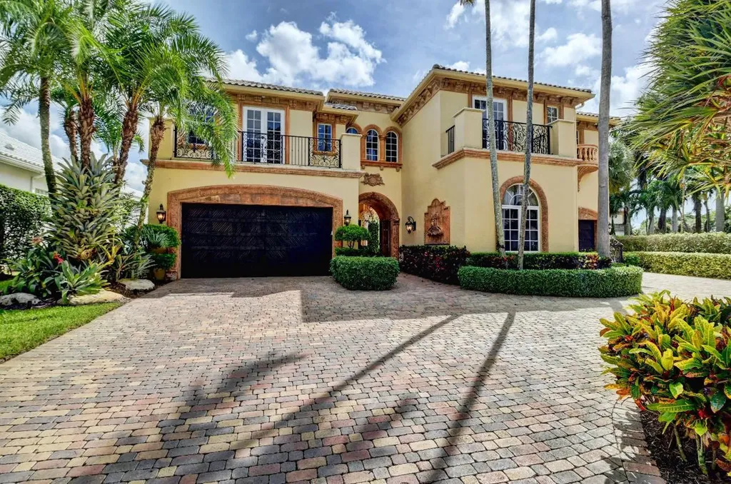 16570 Senterra Drive Delray Beach FL 33484