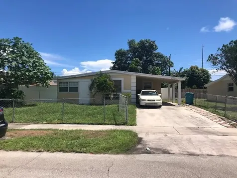 2870 NE 4th Street Boynton Beach FL 33435