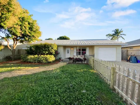 8794 SE Jardin Street Hobe Sound FL 33455