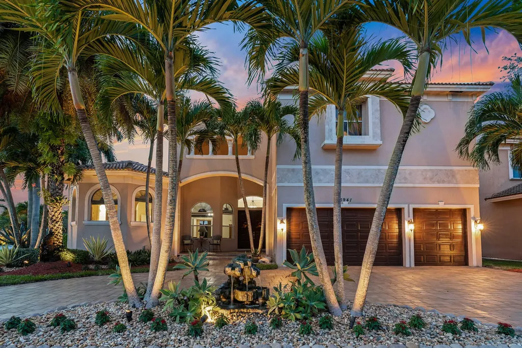 8941 Club Estates Way Lake Worth FL 33467