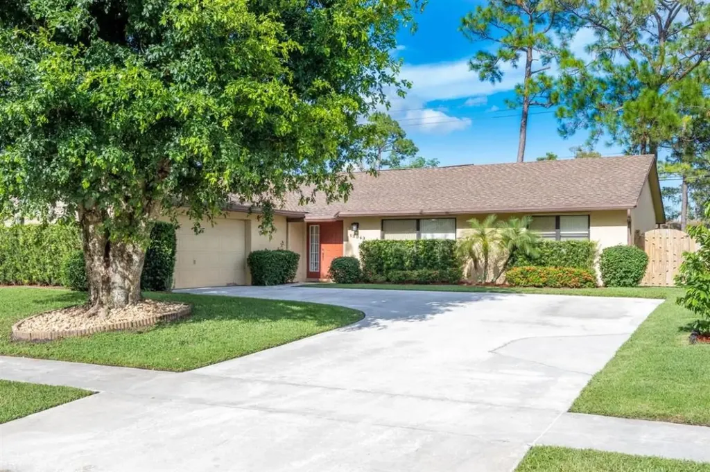 13943 Exotica Lane Wellington FL 33414