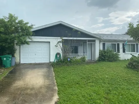 2932 SW Birtle Court Port St Lucie FL 34953