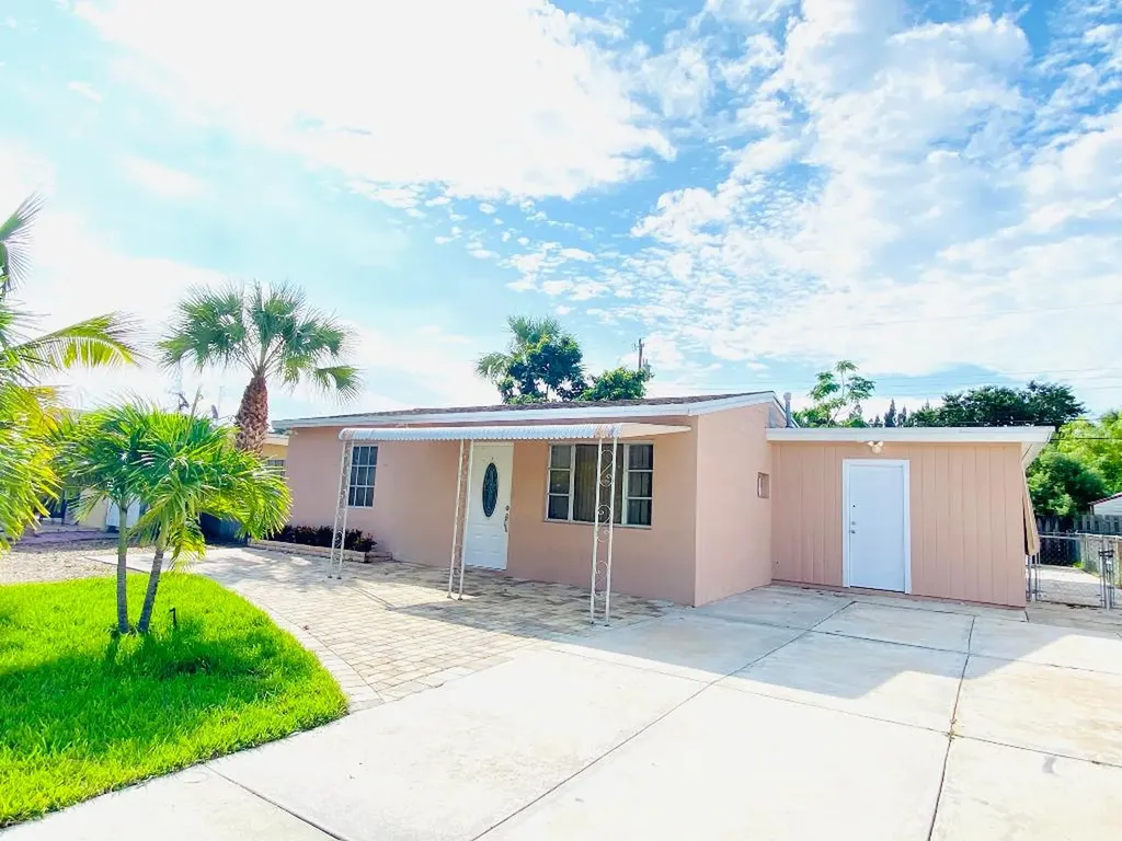 2921 Giuliano Avenue Lake Worth FL 33461