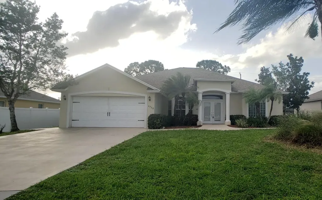 2758 SW Savona Boulevard Port St Lucie FL 34953