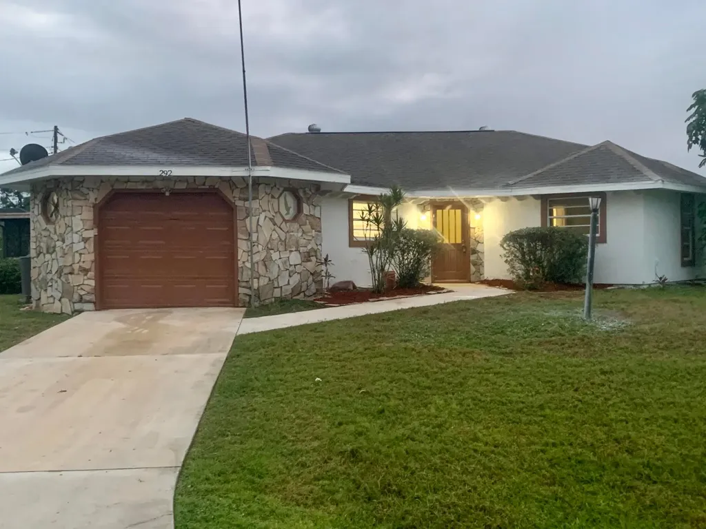 292 NW Curtis Street Port St Lucie FL 34983
