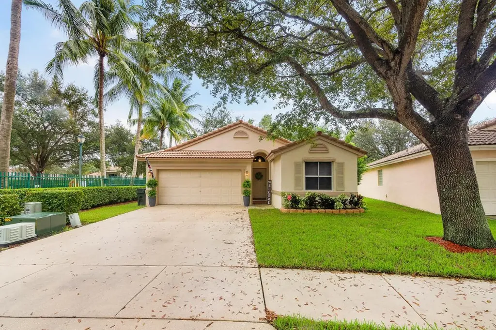 4942 NW 54th Avenue Coconut Creek FL 33073
