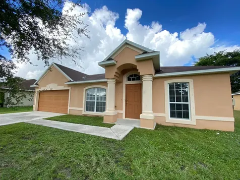 664 SW Curry Street Port St Lucie FL 34983
