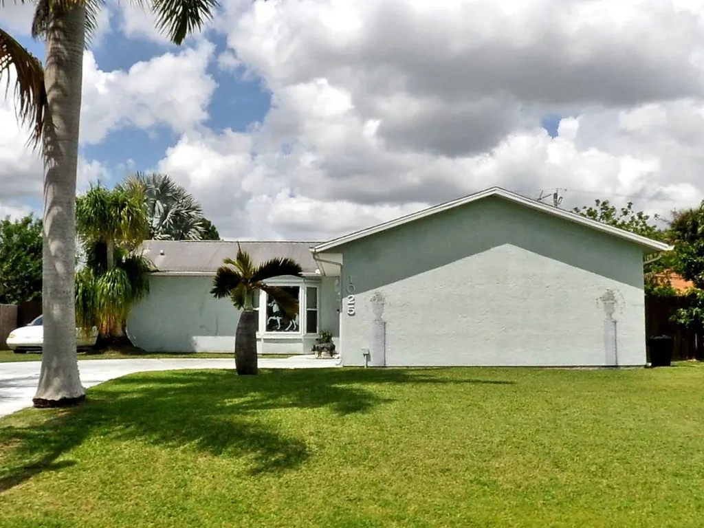 1025 SW Cornelia Avenue Port St Lucie FL 34953