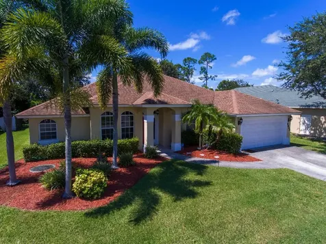 3338 SW Foremost Drive Port St Lucie FL 34953