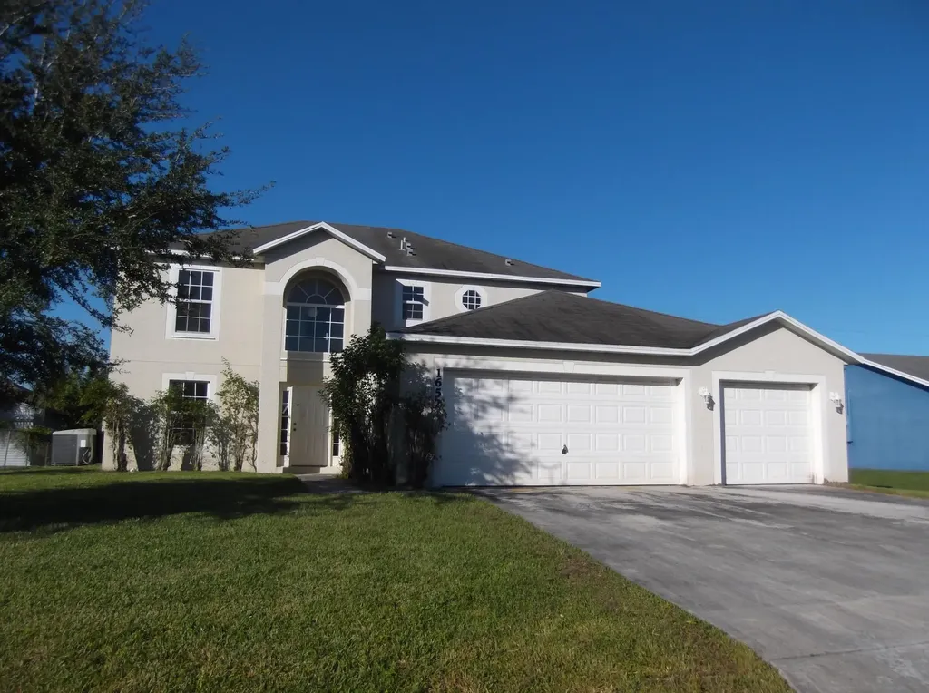 1652 SW Mcallister Lane Port St Lucie FL 34953