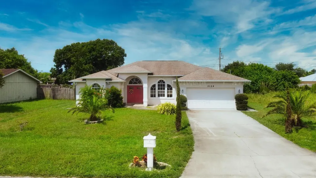 2124 SW Cameo Boulevard Port St Lucie FL 34953