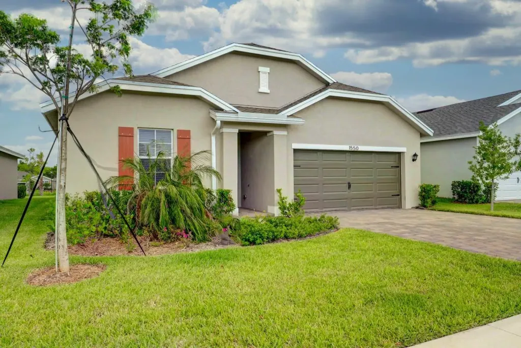 1550 NE Skyhigh Terrace Jensen Beach FL 34957