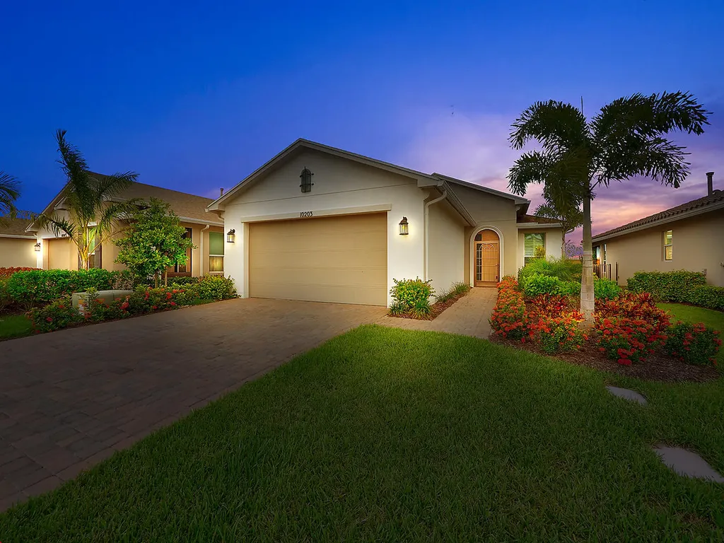 10203 SW Indian Lilac Trail Port St Lucie FL 34987