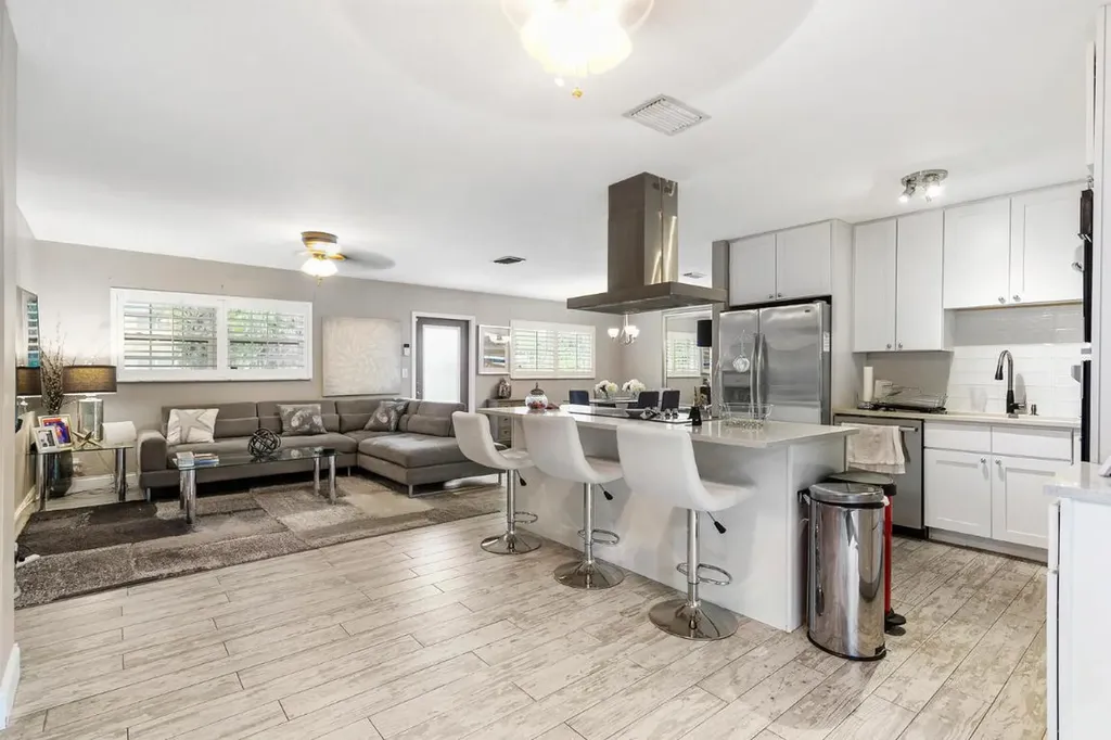 818 NW 24th Street Wilton Manors FL 33311