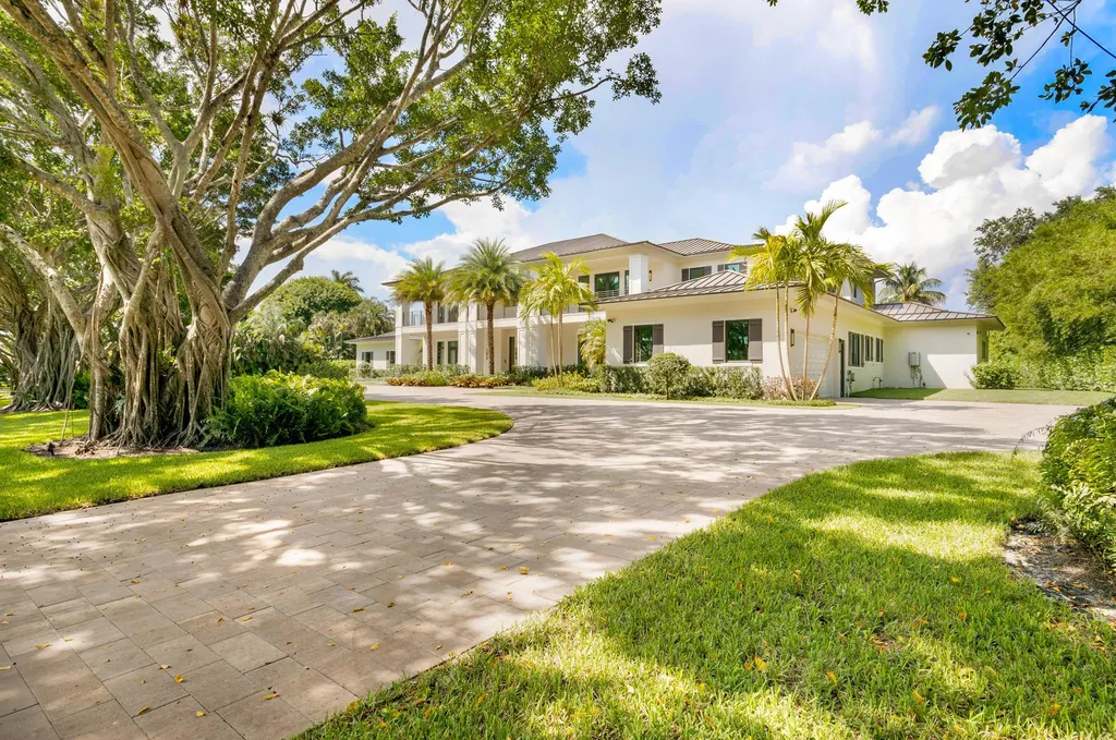 8419 Twin Lake Drive Boca Raton FL 33496