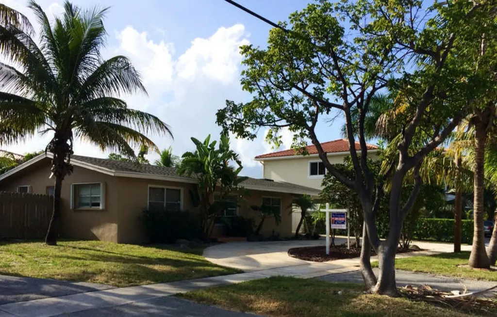 1475 NE 5th Avenue Boca Raton FL 33432