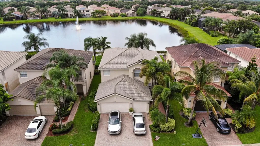 10618 Hilltop Meadow Point Boynton Beach FL 33473