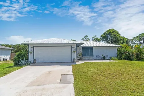 8355 SE Boxwood Lane Hobe Sound FL 33455