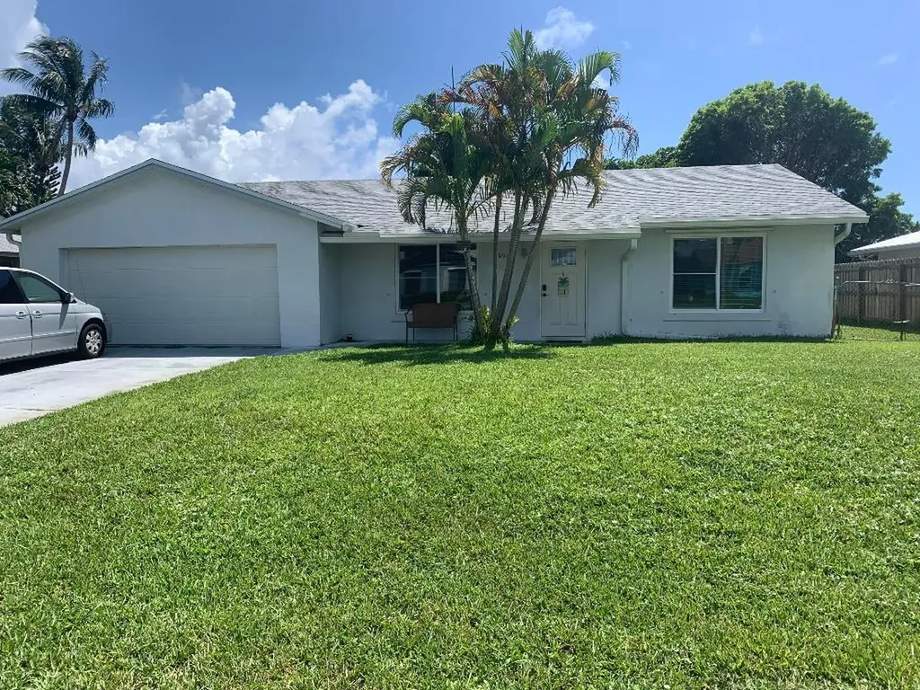 8995 SE Bobo Court Hobe Sound FL 33455