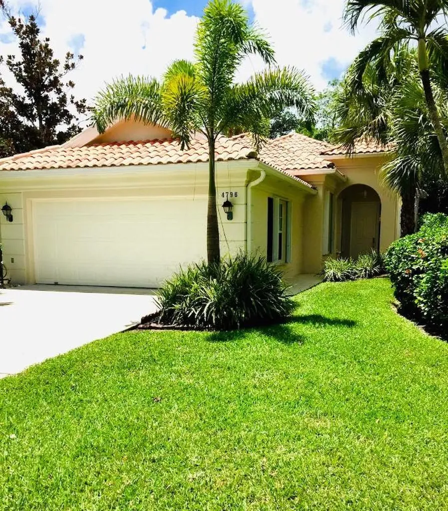 4796 Valencia Drive Delray Beach FL 33445