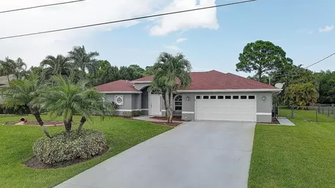 3505 SW Macon Road Port St Lucie FL 34953