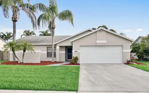 83 Cedar Circle Boynton Beach FL 33436