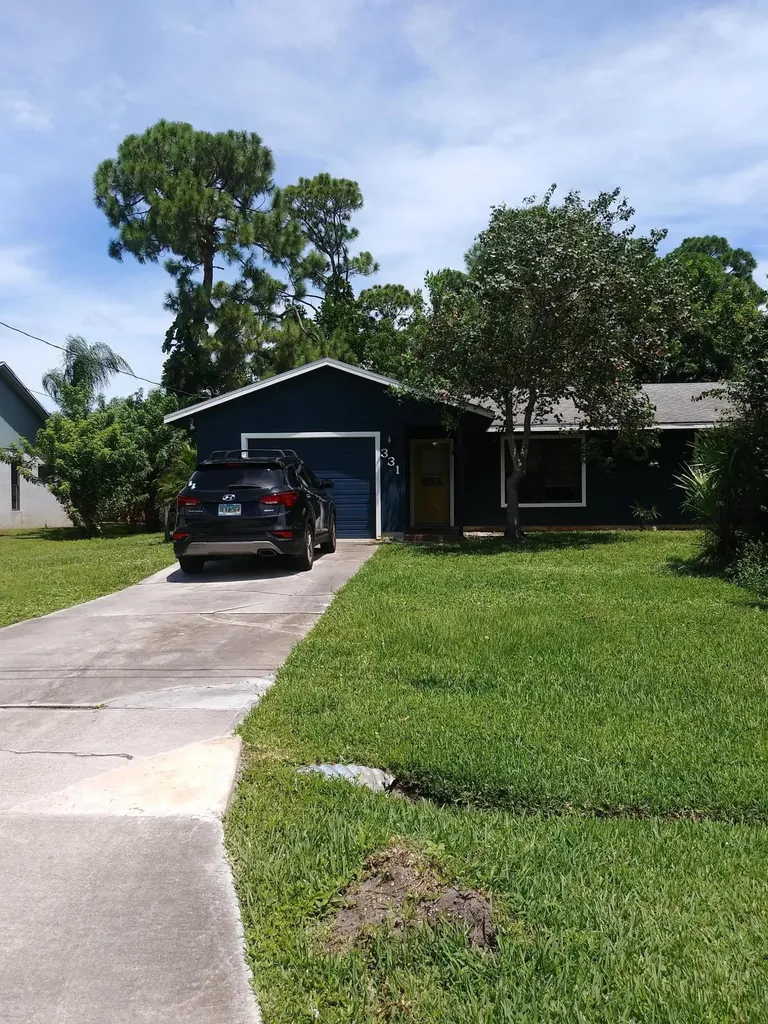 331 SE Fallon Drive Port St Lucie FL 34983