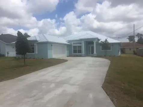 4262 SW Winslow Street Port St Lucie FL 34953