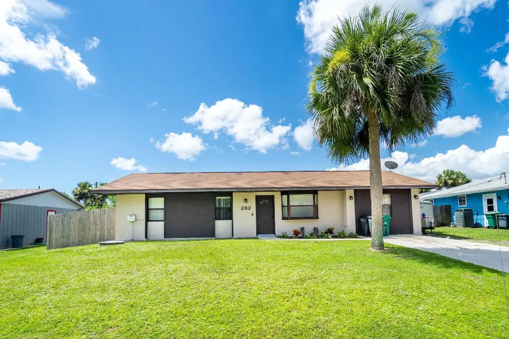 282 SE Grove Avenue Port St Lucie FL 34983