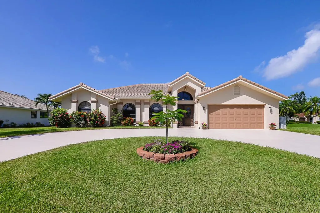 718 SE Hidden River Drive Port St Lucie FL 34983