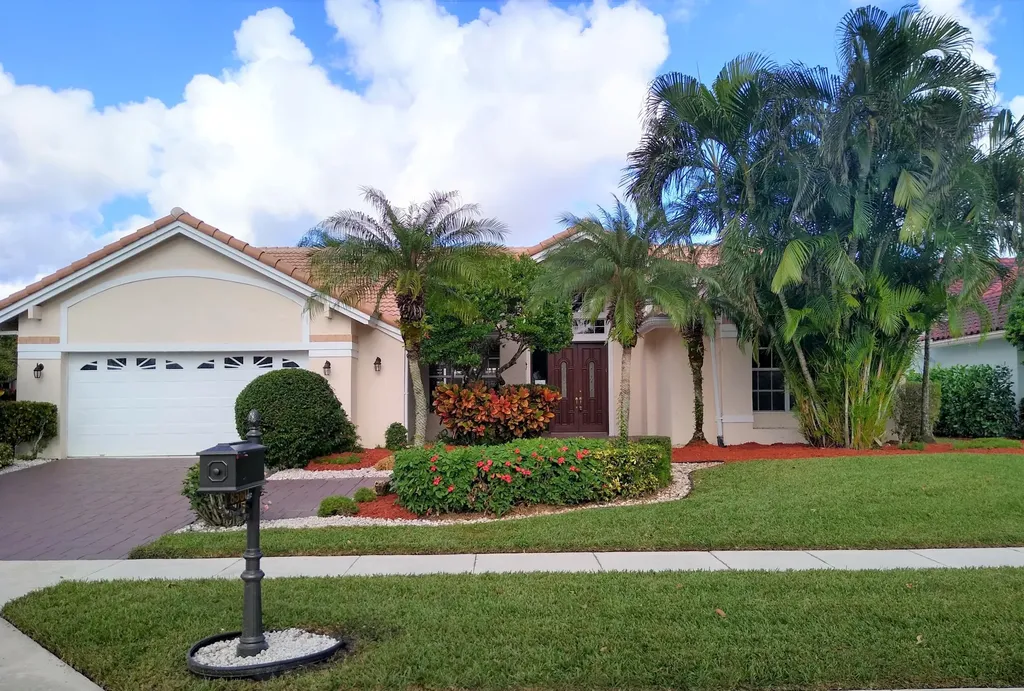 8560 Lawson Circle Boynton Beach FL 33472