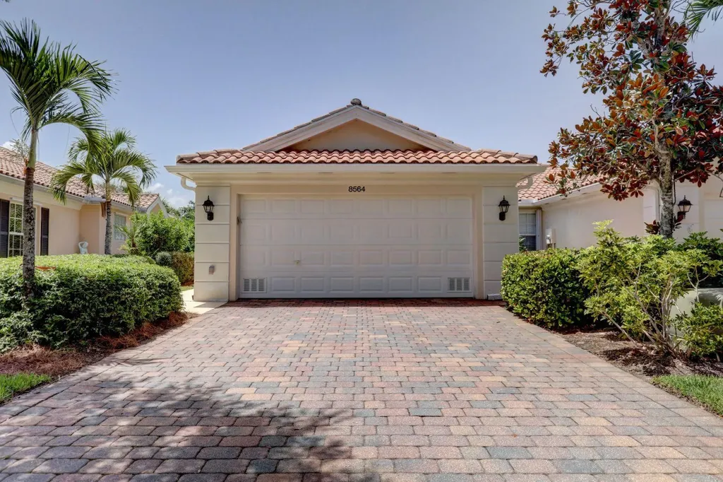 8564 SE Retreat Drive Hobe Sound FL 33455